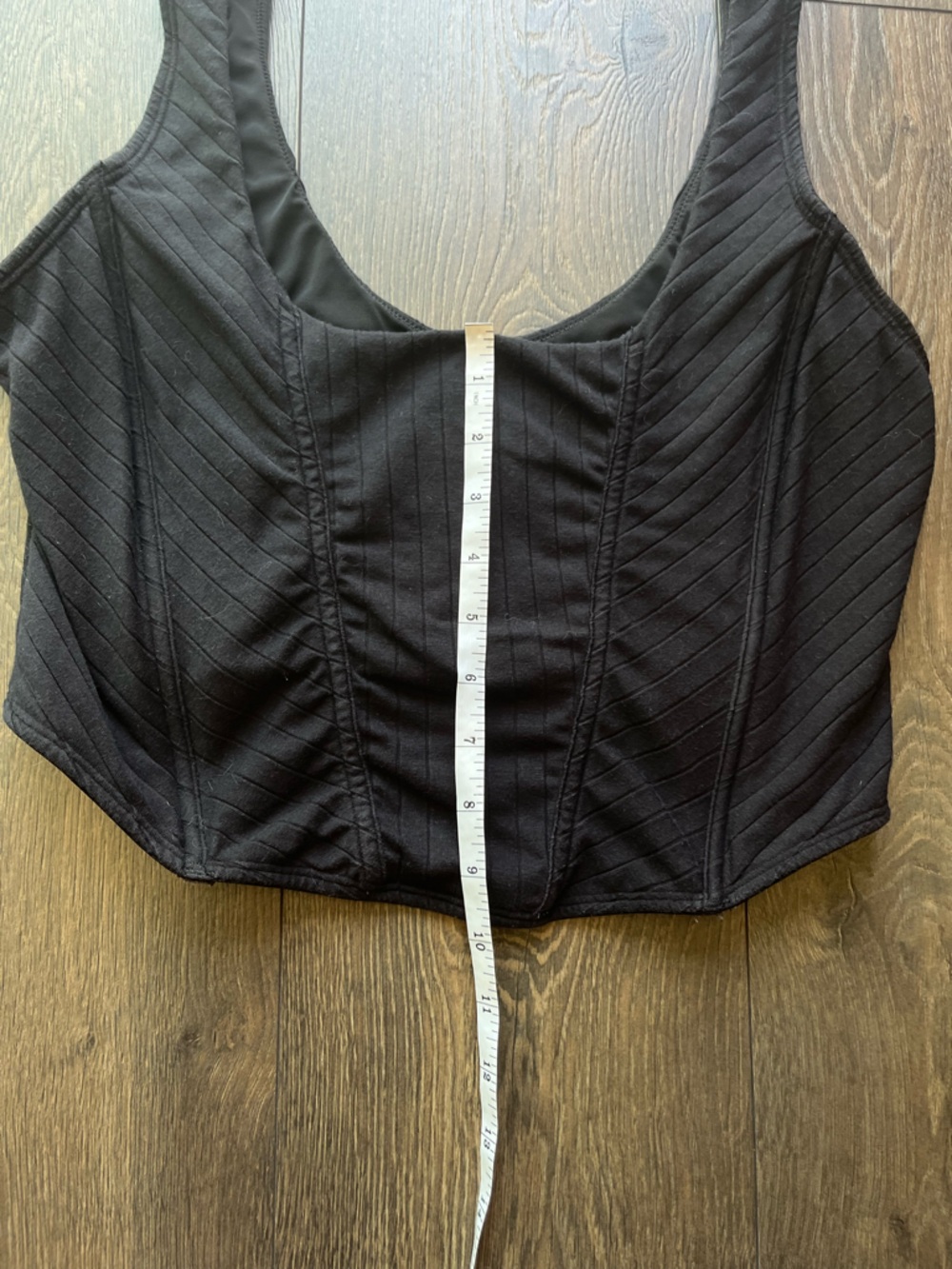 No Boundaries Structured Cropped Tank Top - Picture 5 of 8